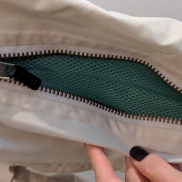 B by Burton snowboard pants - Picture 7 of 11